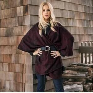 Anthropologie Cleobella Sevigny Capelet Poncho Cardigan Red Wine Black One Size
